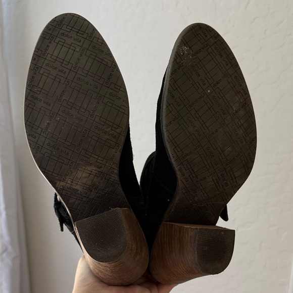 Dolce Vita Black Ankle Boots with Buckle - Size 9 - Picture 8 of 8